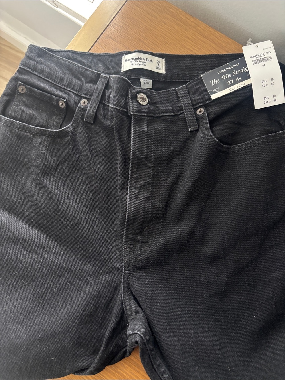 Abercrombie & Fitch Women’s Curve love 90s ultra high rise Straight Black Jeans